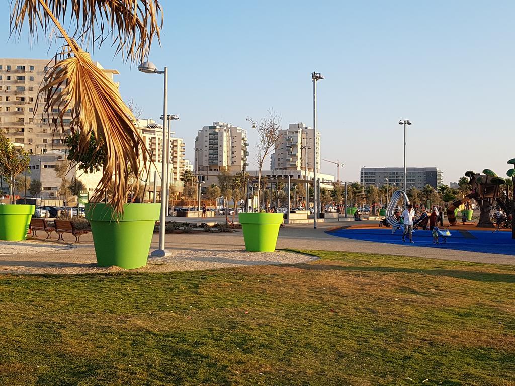 Spat Hotel Ashdod Exterior foto