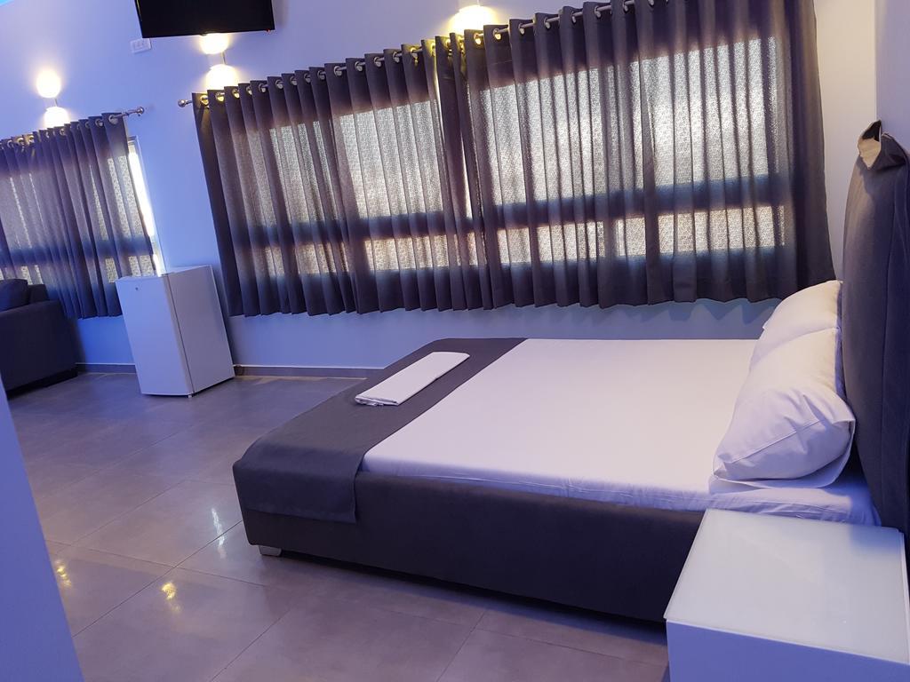 Spat Hotel Ashdod Exterior foto