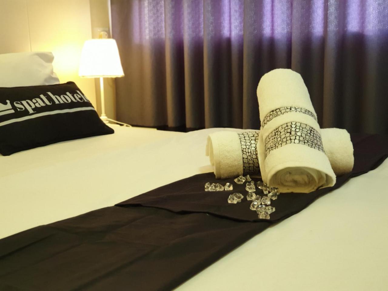 Spat Hotel Ashdod Exterior foto