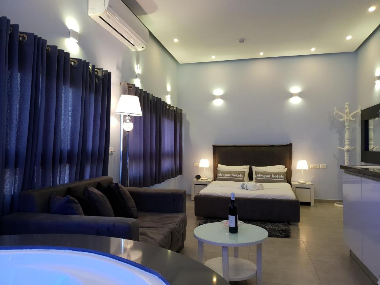 Spat Hotel Ashdod Exterior foto