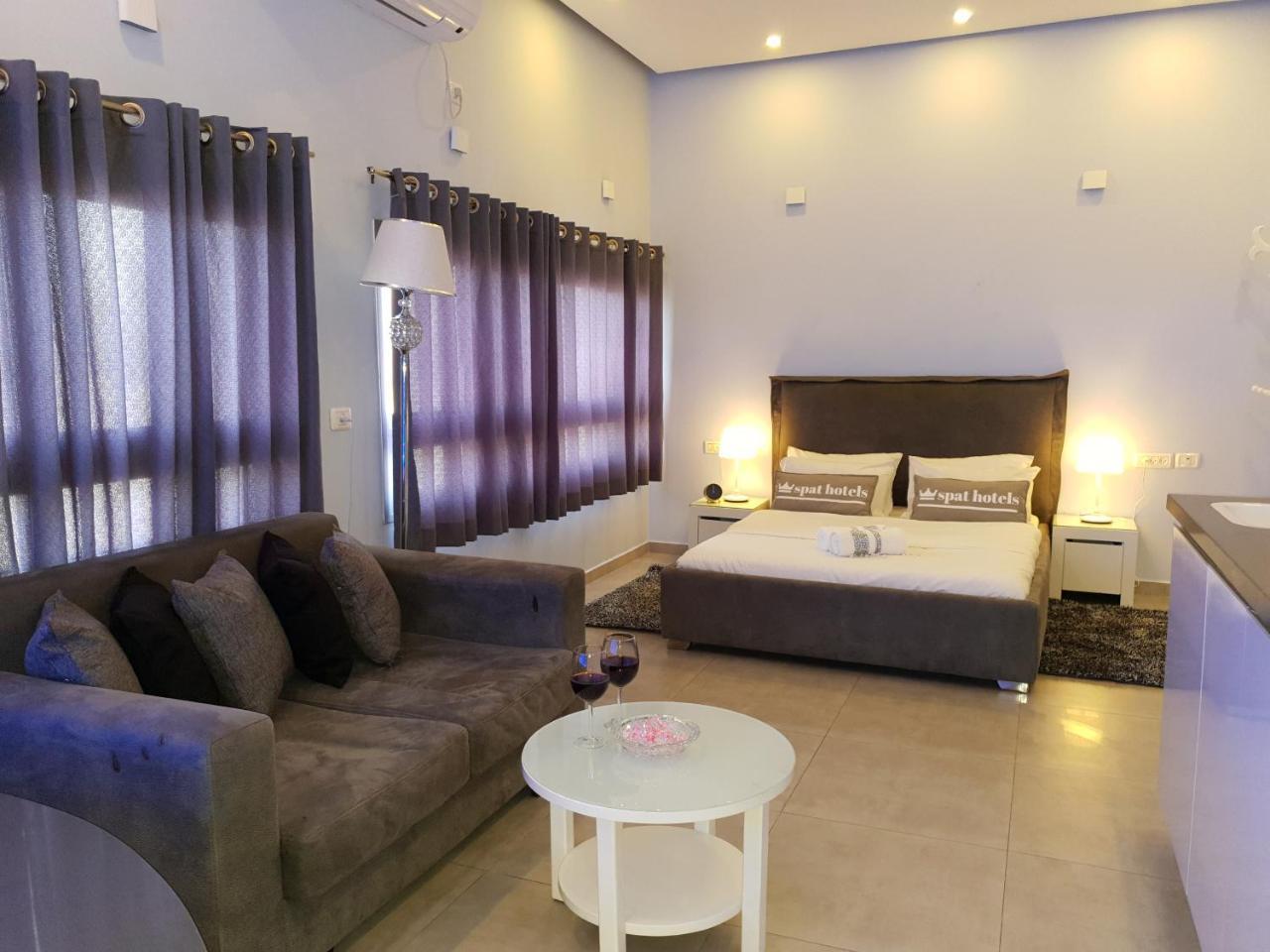 Spat Hotel Ashdod Exterior foto