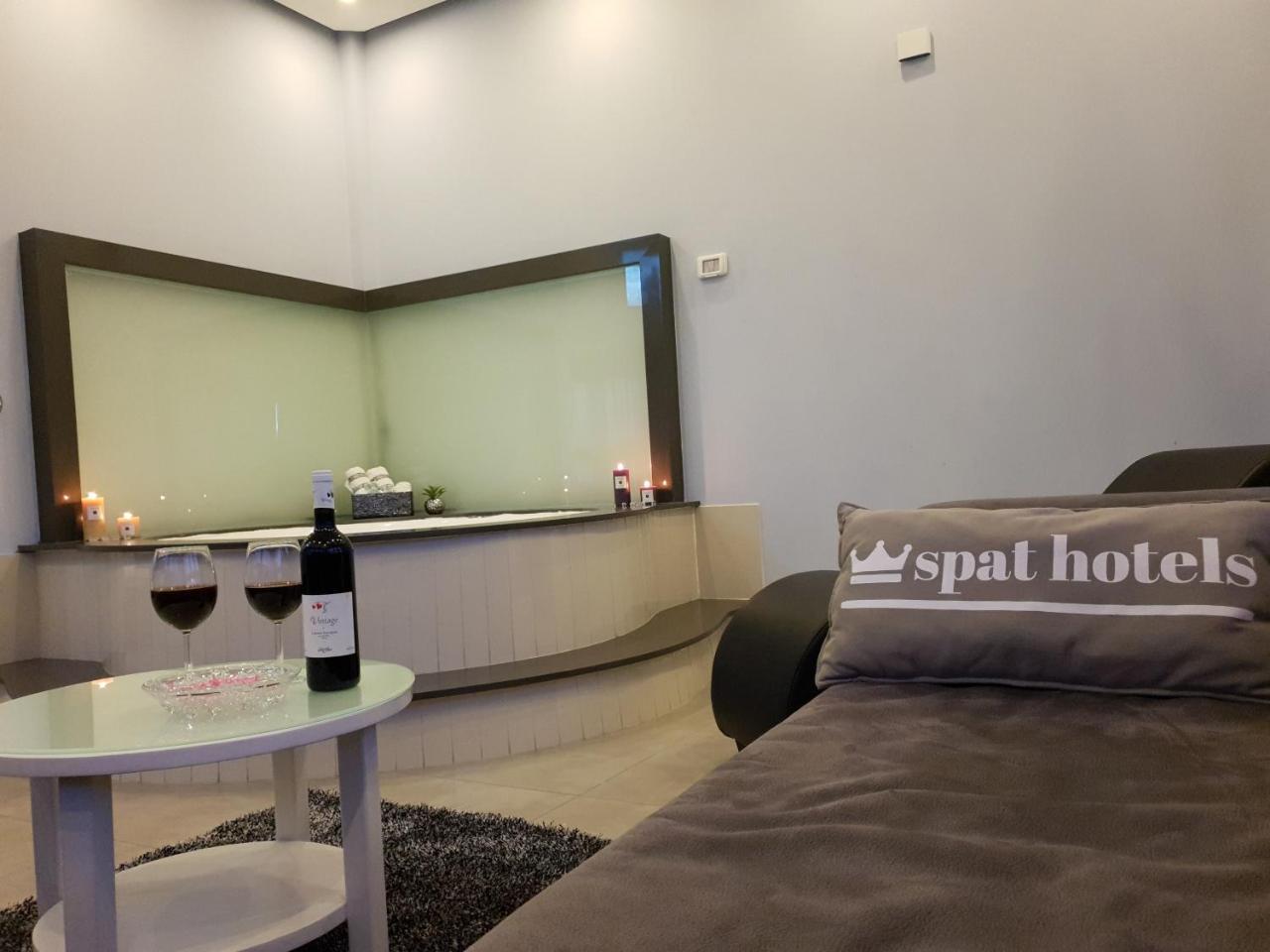 Spat Hotel Ashdod Exterior foto